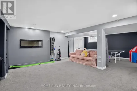 112 Kerscott Heights Way Ottawa ON K0A 1T0