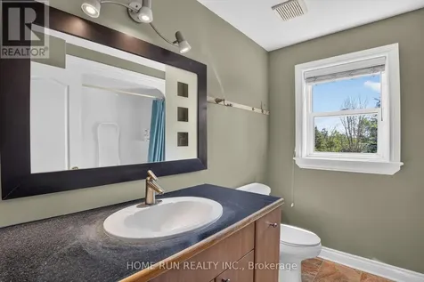 112 Kerscott Heights Way Ottawa ON K0A 1T0