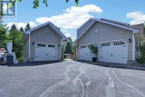112 Kerscott Heights Way Ottawa ON K0A 1T0