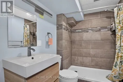 112 Kerscott Heights Way Ottawa ON K0A 1T0