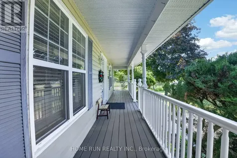 112 Kerscott Heights Way Ottawa ON K0A 1T0