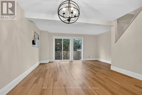 136 Bentbrook Crescent Ottawa ON K2J 3Y3