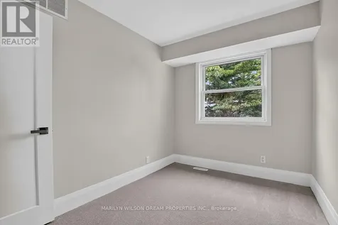 136 Bentbrook Crescent Ottawa ON K2J 3Y3