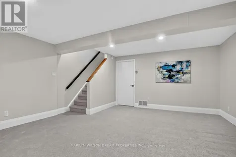 136 Bentbrook Crescent Ottawa ON K2J 3Y3