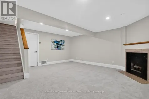 136 Bentbrook Crescent Ottawa ON K2J 3Y3