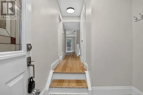 136 Bentbrook Crescent Ottawa ON K2J 3Y3