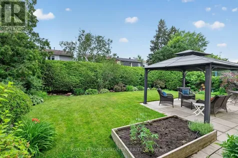 6100 Vineyard Drive Ottawa ON K1C 2K2