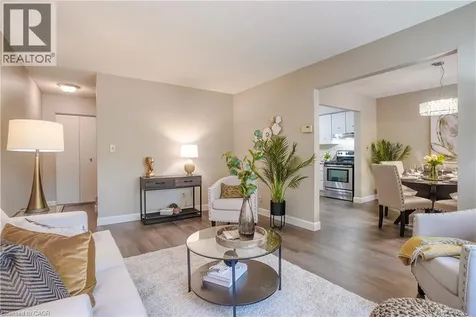90 St. Andrews Drive Hamilton ON L8K 6H4