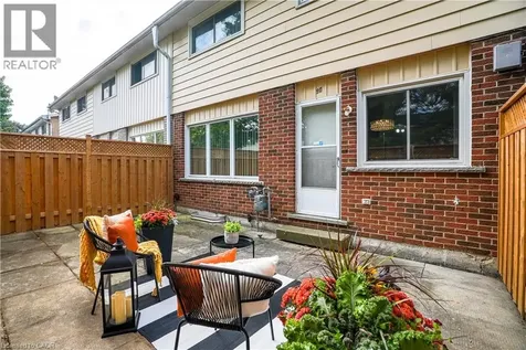 90 St. Andrews Drive Hamilton ON L8K 6H4