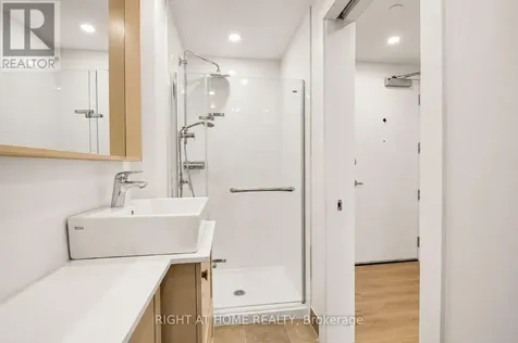 60 Springhurst Avenue Ottawa ON K1S 5V7