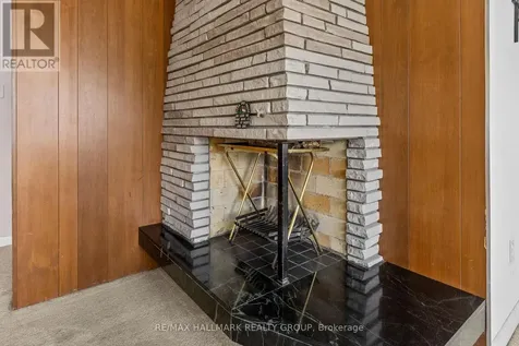 492 Vernon Avenue Ottawa ON K1K 1A6