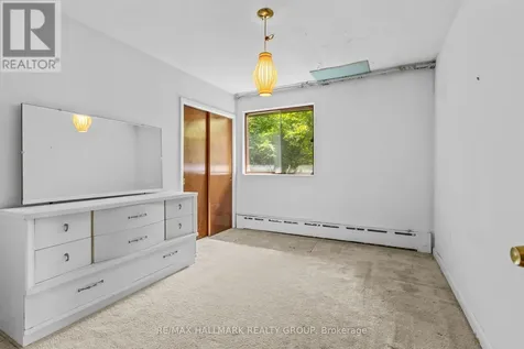 492 Vernon Avenue Ottawa ON K1K 1A6