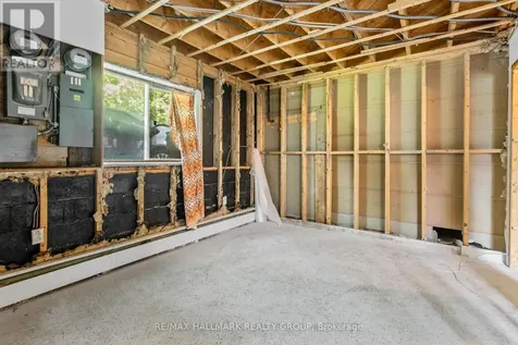 492 Vernon Avenue Ottawa ON K1K 1A6