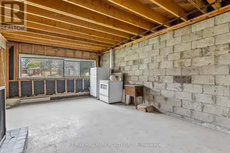 492 Vernon Avenue Ottawa ON K1K 1A6