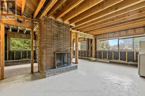 492 Vernon Avenue Ottawa ON K1K 1A6