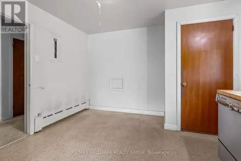 492 Vernon Avenue Ottawa ON K1K 1A6