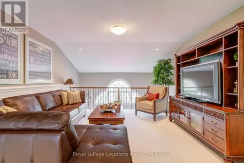 39 Hughes Street Collingwood ON L9Y 0W7