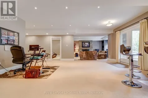 39 Hughes Street Collingwood ON L9Y 0W7