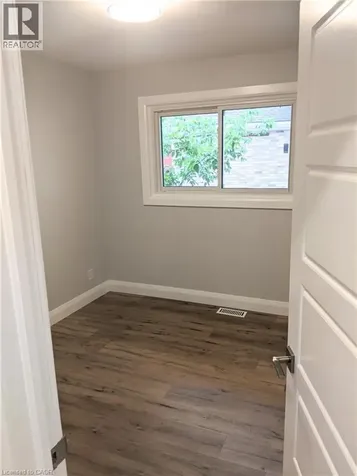 58 Perth Road Kitchener ON N2M 3G5