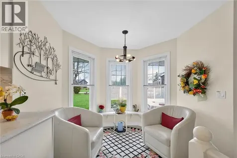 24 Lakeside Place East Port Colborne ON L3K 6B1