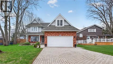 24 Lakeside Place East Port Colborne ON L3K 6B1