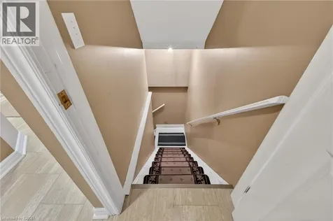 24 Lakeside Place East Port Colborne ON L3K 6B1