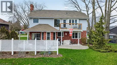 24 Lakeside Place East Port Colborne ON L3K 6B1