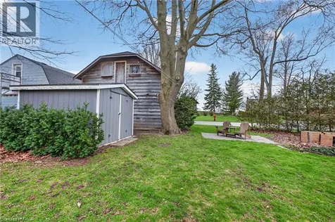 24 Lakeside Place East Port Colborne ON L3K 6B1