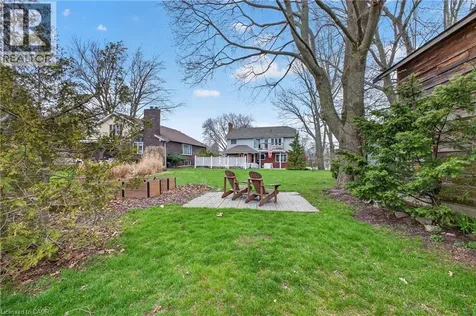 24 Lakeside Place East Port Colborne ON L3K 6B1