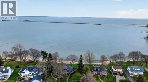 24 Lakeside Place East Port Colborne ON L3K 6B1
