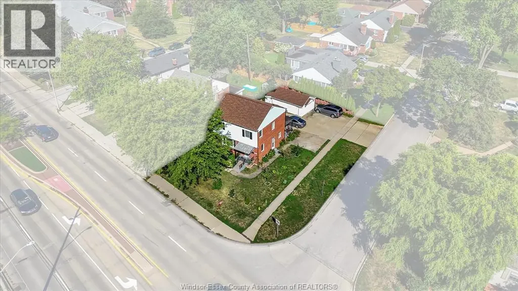 5188 Wyandotte St Street Windsor ON N8S 1L2