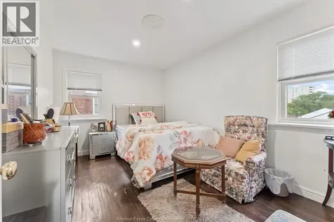 5188 Wyandotte St Street Windsor ON N8S 1L2
