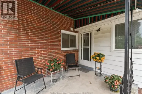 5188 Wyandotte St Street Windsor ON N8S 1L2