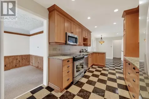 1626 Grant Avenue Cornwall ON K6J 5J4