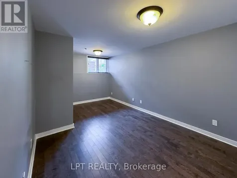 144 Daly Avenue Ottawa ON K1N 0B2
