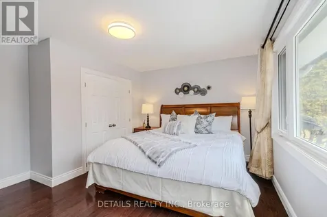 7 Kerry Crescent Ottawa ON K2E 5V7