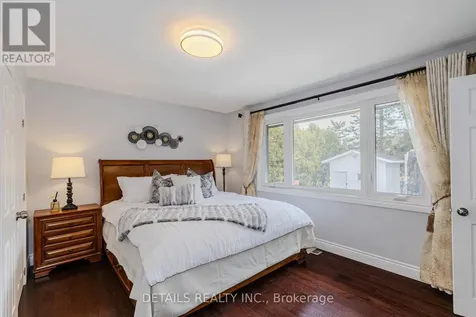 7 Kerry Crescent Ottawa ON K2E 5V7