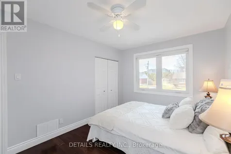 7 Kerry Crescent Ottawa ON K2E 5V7