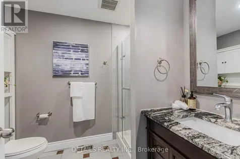 7 Kerry Crescent Ottawa ON K2E 5V7