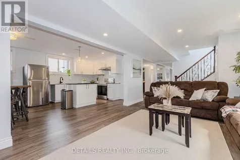 7 Kerry Crescent Ottawa ON K2E 5V7