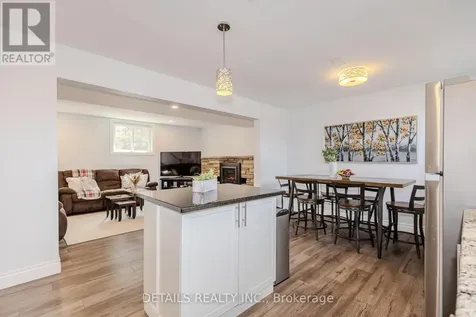 7 Kerry Crescent Ottawa ON K2E 5V7