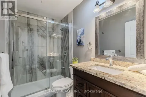 7 Kerry Crescent Ottawa ON K2E 5V7