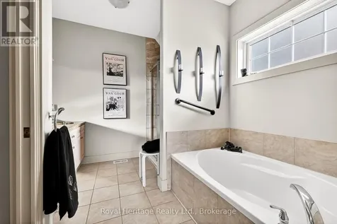 32 Edgewater Drive Brighton ON K0K 1H0