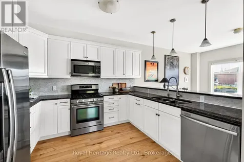 32 Edgewater Drive Brighton ON K0K 1H0