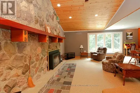 6386 Victoria Avenue Lambton Shores ON N0N 1J2