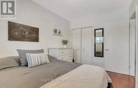 239 Royal Street Waterloo ON N2J 2J1