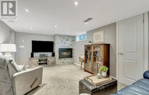 239 Royal Street Waterloo ON N2J 2J1