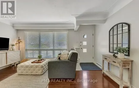 239 Royal Street Waterloo ON N2J 2J1