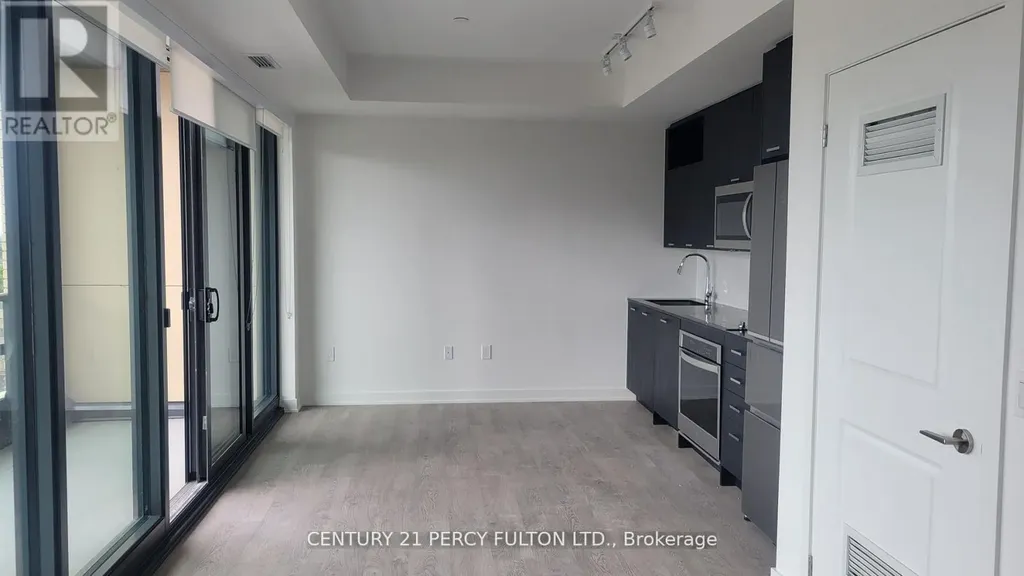 120 Eagle Rock Way Vaughan ON L6A 5C2