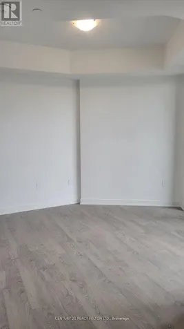 120 Eagle Rock Way Vaughan ON L6A 5C2